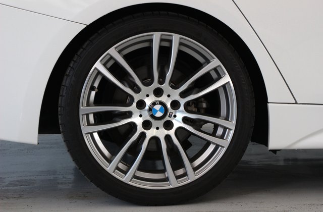 BMW3シリーズ320d ツーリング Mスポーツ