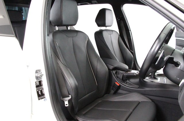 BMW3シリーズ320d ツーリング Mスポーツ