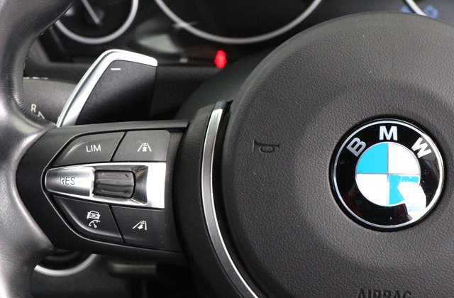 BMW3シリーズ320d ツーリング Mスポーツ