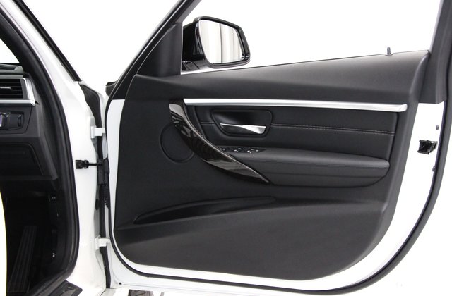 BMW3シリーズ320d ツーリング Mスポーツ