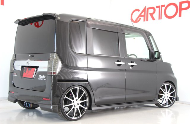 ダイハツタントカスタムRS SA
