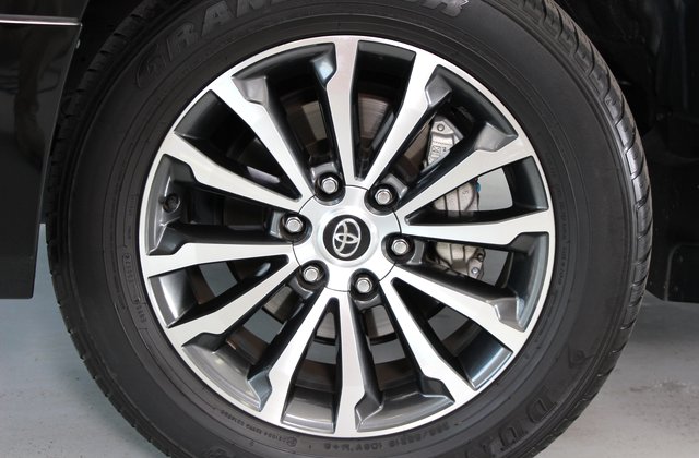 トヨタランドクルーザープラドTX Lパッケージ