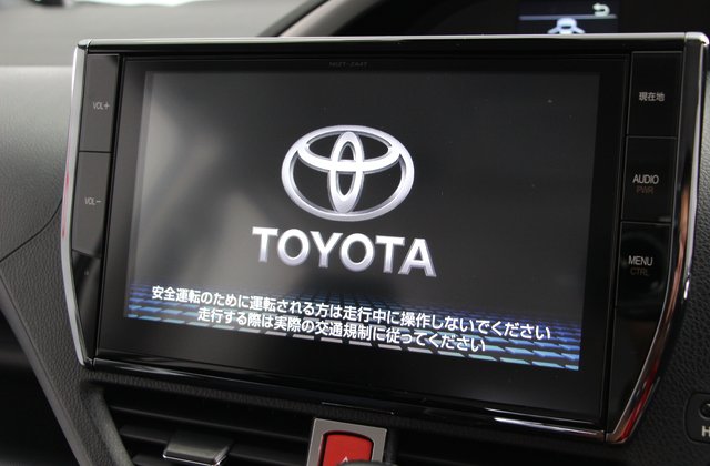 トヨタヴォクシーZS 煌