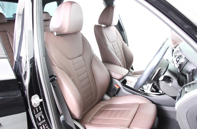 BMWX320d Mスポーツ