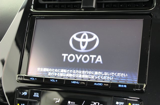 トヨタプリウスS セーフティプラス