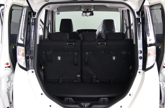 トヨタルーミーカスタムG 決算SALE車