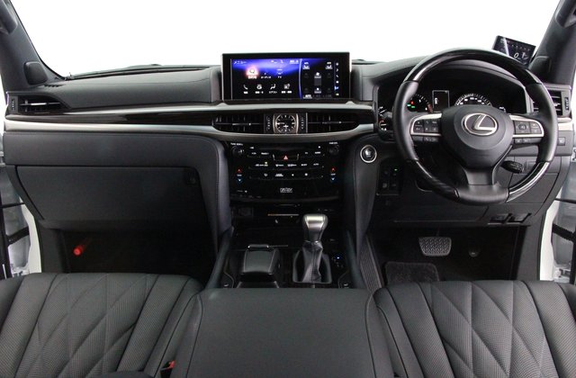 レクサスLXLX570 ブラックシークエンス