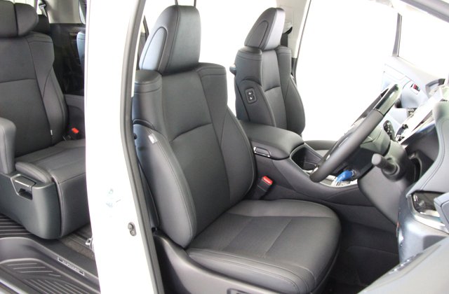 トヨタアルファードS Cパッケージ 決算SALE車