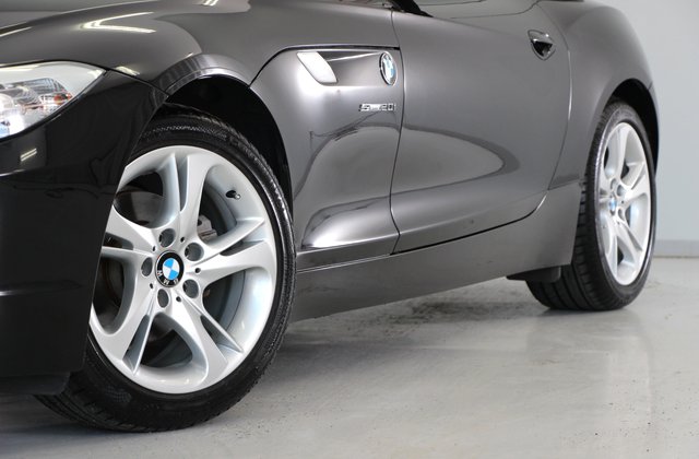 BMWZ4S Drive 20i