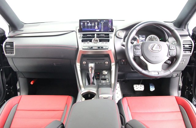 レクサスNX300 Fスポーツ
