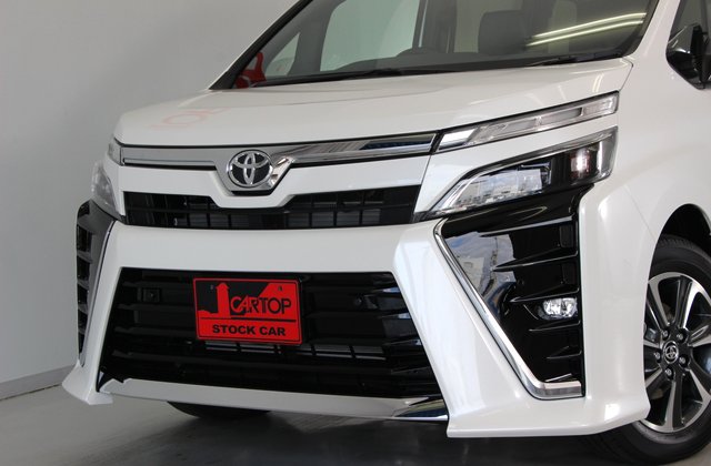 トヨタヴォクシーZS 煌III  決算SALE車