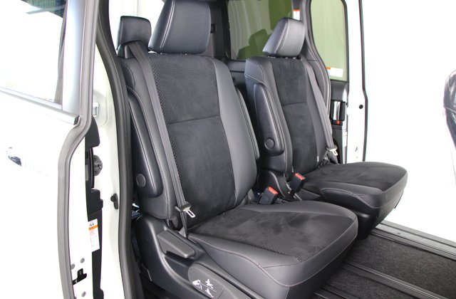 トヨタヴォクシーZS 煌III  決算SALE車