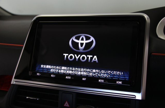 トヨタシエンタG クエロ