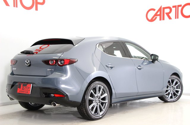 マツダMAZDA3ファストバック15S ツーリング