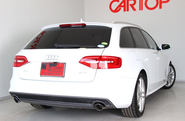 アウディA4アバント2.0TFSI Sライン