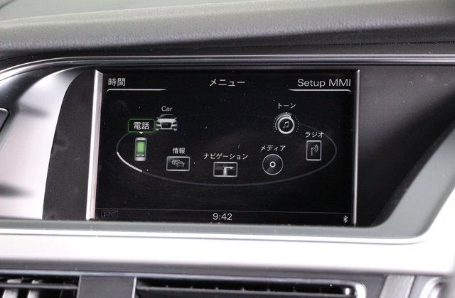 アウディA4アバント2.0TFSI Sライン