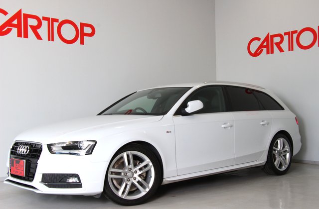 アウディA4アバント2.0TFSI Sライン