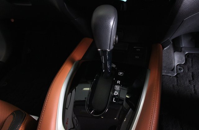 ニッサンエクストレイル20Xi レザーエディション