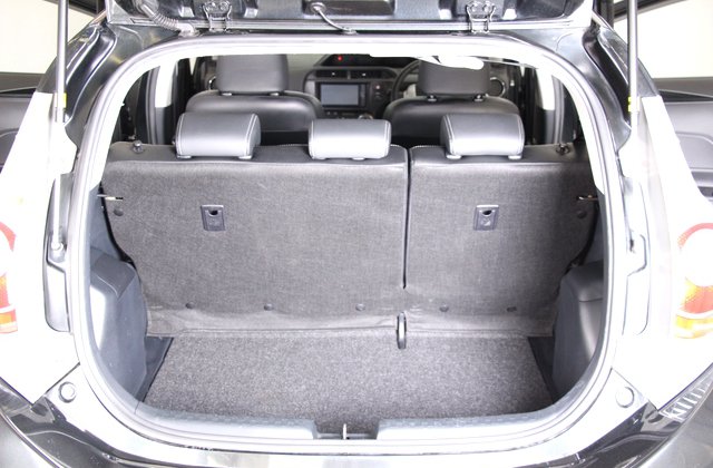 トヨタアクアGブラックソフトレザーセレクション