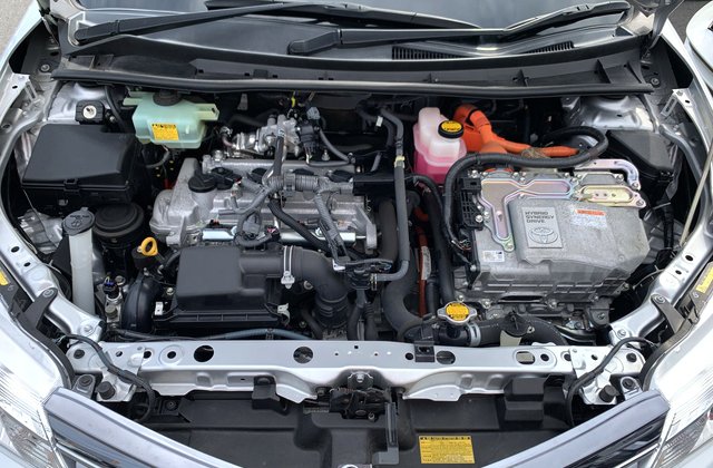 トヨタカローラフィールダーハイブリッドG