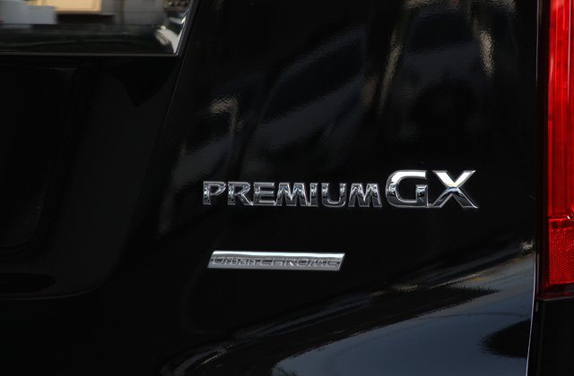 ニッサンNV350キャラバンプレミアムGX アーバンクロム