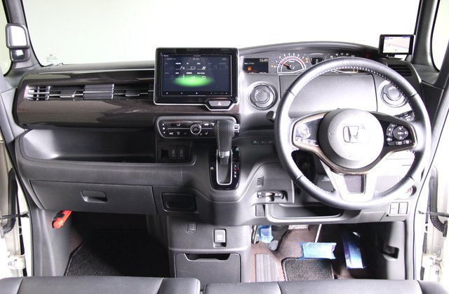 ホンダN-BOXカスタムG Lターボ ホンダセンシング