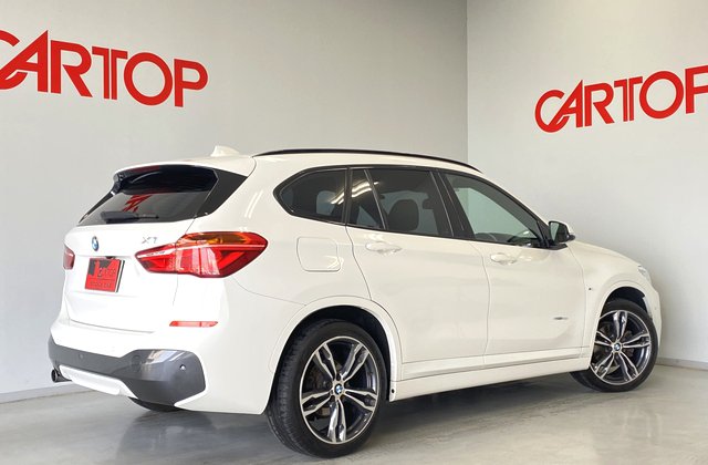 BMWX1sDrive 18i Mスポーツ