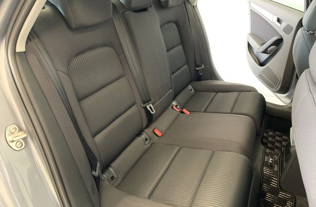 アウディA42.0TFSI