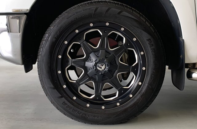 トヨタタンドラクルーマックス