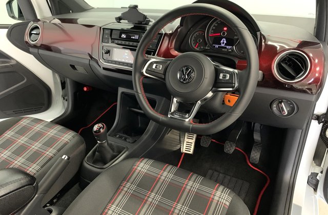 フォルクスワーゲンアップ！GTI