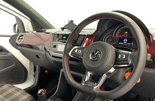 フォルクスワーゲンアップ！GTI