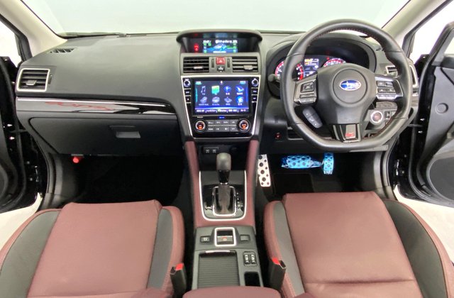 スバルレヴォーグ2.0STi スポーツアイサイト セーフティプラス