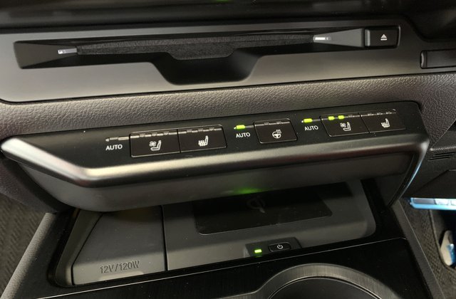レクサスUX250h Fスポーツ
