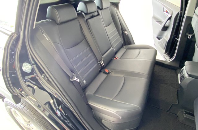 トヨタRAV4ハイブリッドG