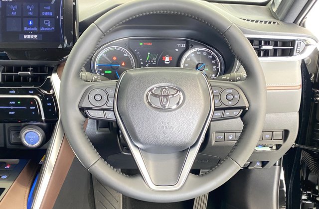 トヨタハリアーハイブリッド新車!ハイブリッドZレザーパッケージ