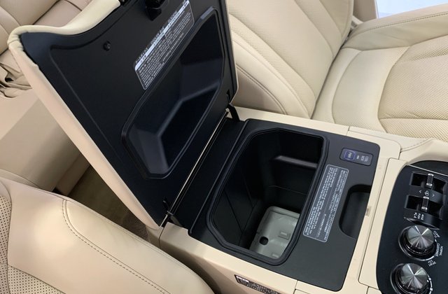 レクサスLXLX570 ベースグレード