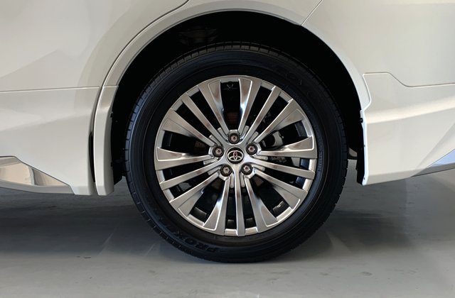 トヨタハリアーハイブリッドZ レザーパッケージ