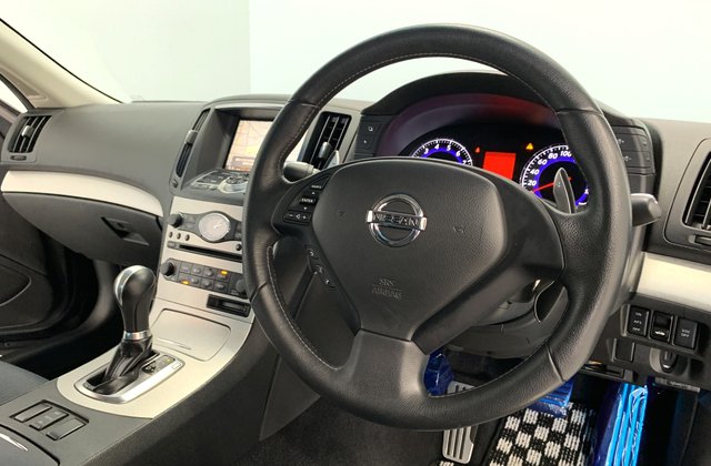 ニッサンスカイライン370GT タイプS