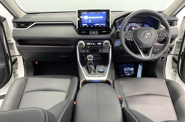 トヨタRAV4ハイブリッド G