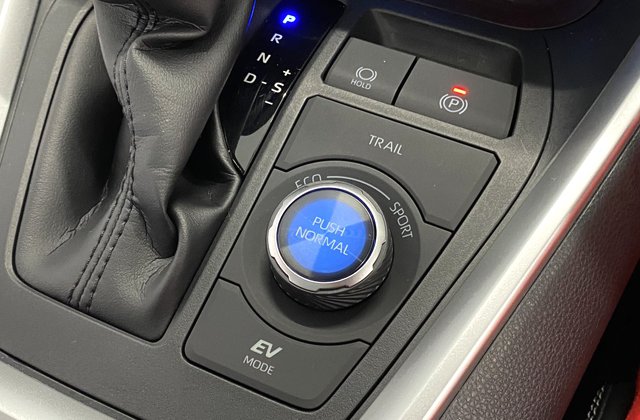 トヨタRAV4ハイブリッド G