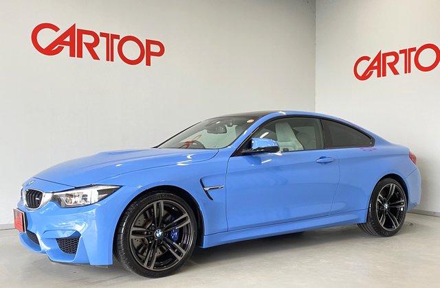 BMWM4クーペ