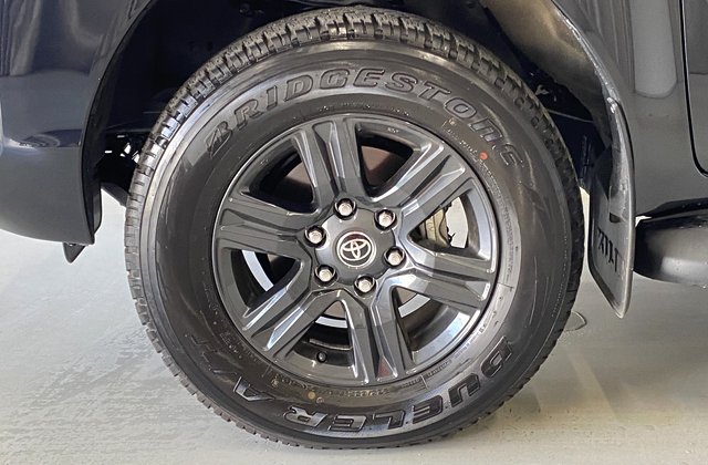 トヨタハイラックスZ