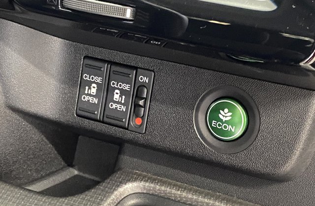 ホンダステップワゴンスパーダホンダセンシング