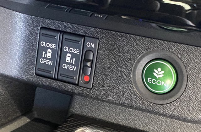 ホンダステップワゴンスパーダクールスピリット ホンダセンシング