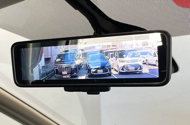 ニッサンセレナハイウェイスター V アーバンクロム
