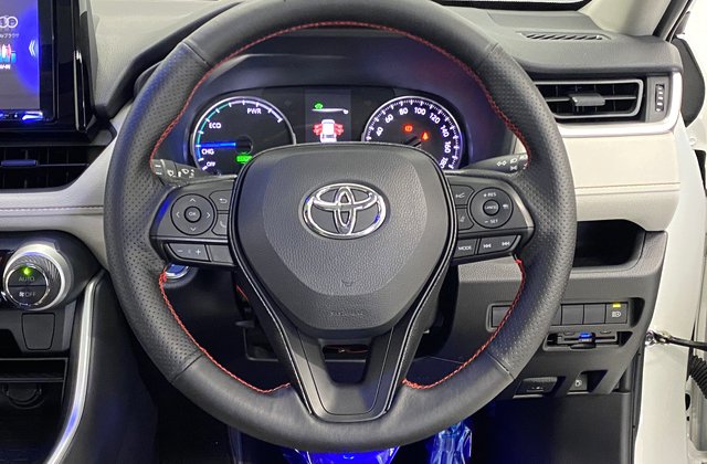 トヨタRAV4ハイブリッドX