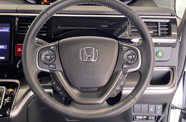ホンダステップワゴンe:HEV スパーダ G・EX ホンダセンシング