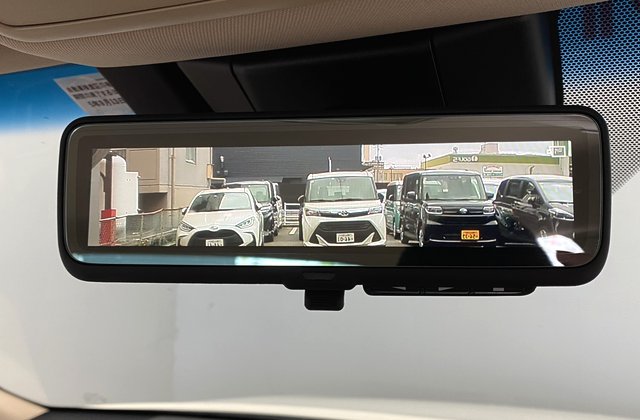 トヨタクラウンハイブリッドG エグゼクティブ