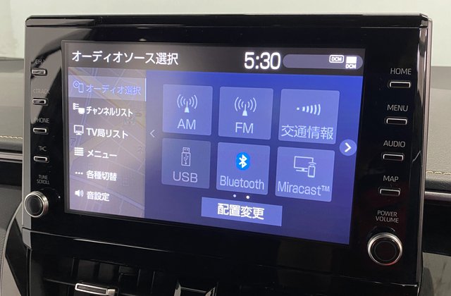 トヨタカローラツーリングハイブリッド ダブルバイビー