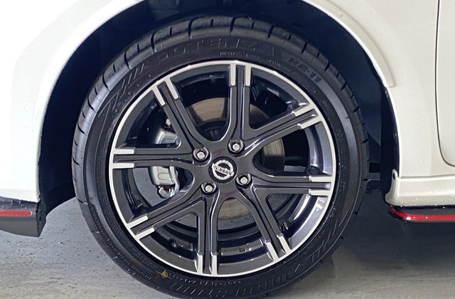 ニッサンマーチNISMO S
